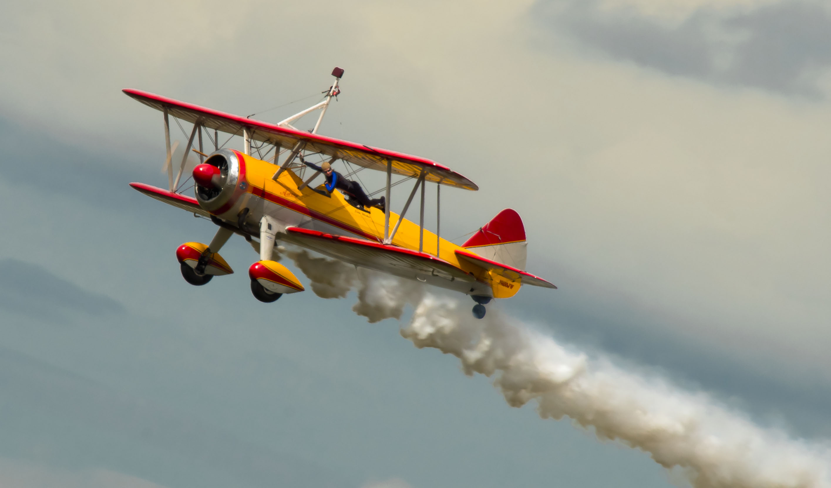 Jane Wicker and Charlie Schwenker performing at the Sun 'n Fun Airshow